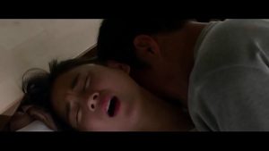 cô bạn học vú to ngủ chung cùng trai đẹp